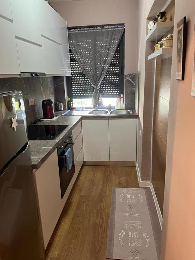 Blloku Tirana Apartment ภายนอก รูปภาพ